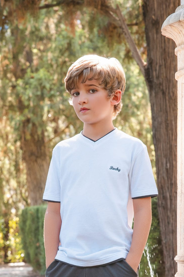 WHITE T SHIRT V