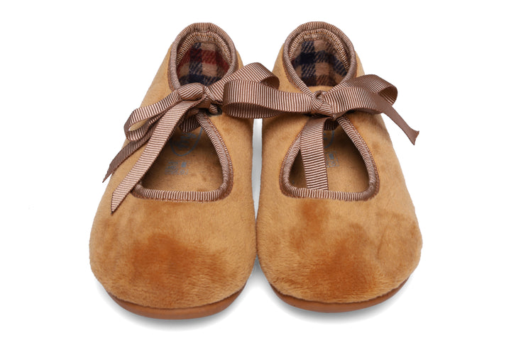 Camel Shoes with Ribben