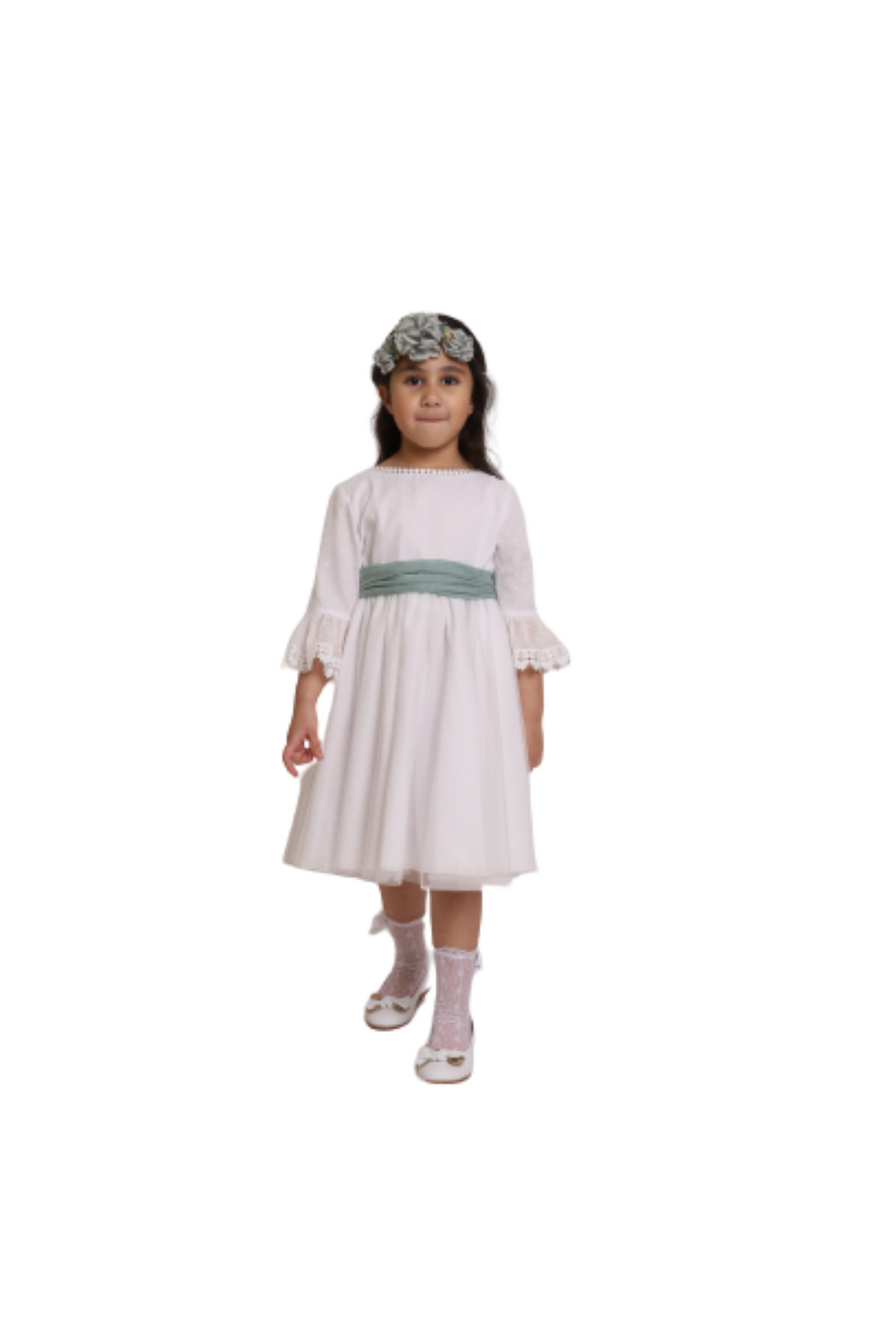 WHITE DRESS WITH OUT TAJ