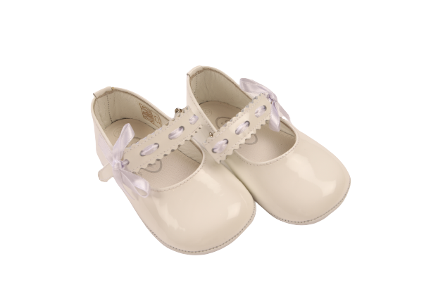 BABY SHOES WHITE