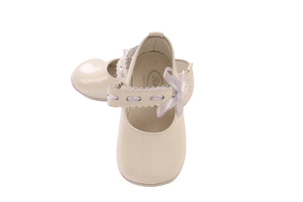 BABY SHOES WHITE