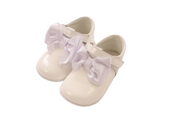 BABY SHOES WHITE