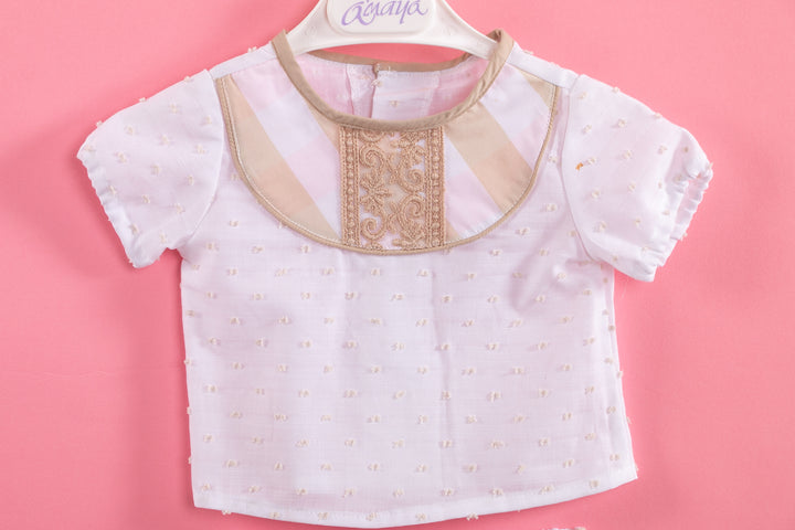 White and beige striped set